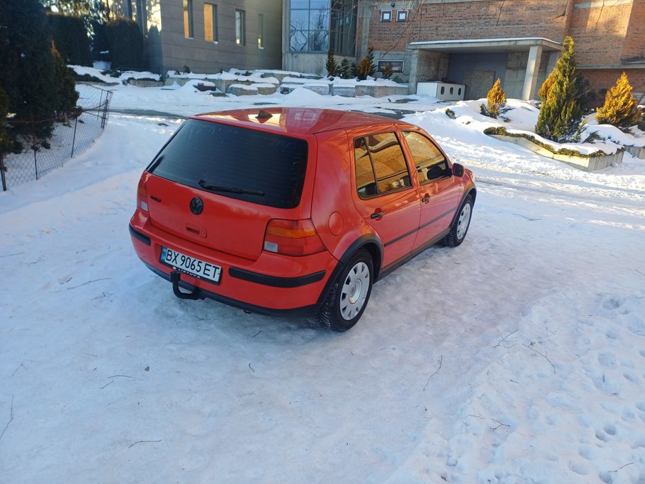 Volkswagen Golf 4 .1.6.
Volkswagen Gol