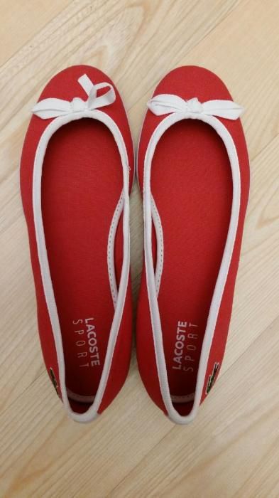 Baleriny czerwone baletki  lacoste