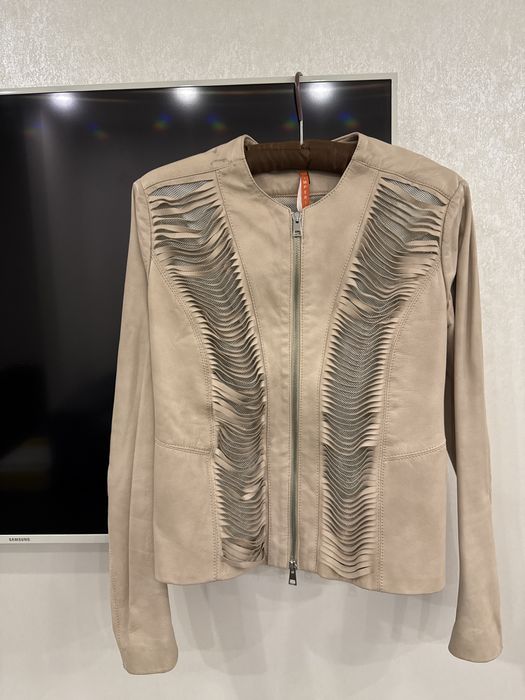 Шкіряна куртка . Італійський  бренд Імперіал.