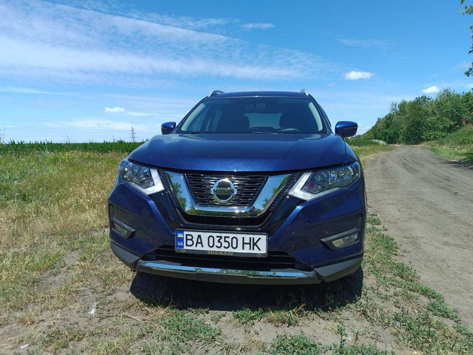 Nissan Rogue SV передній привід