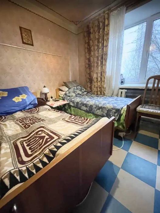 Продам 3-комнатную квартиру в начале проспекта Слобожанский (Правда)