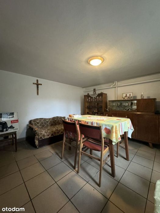 Dom na 44 ar działce w Kielnarowej