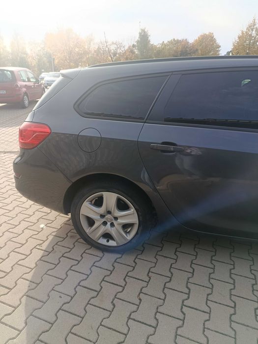 Opel Astra J kombi