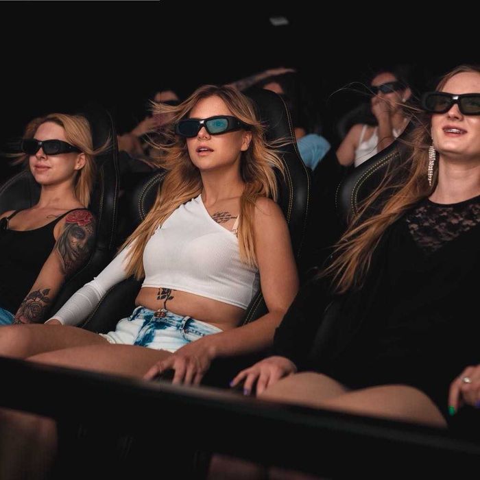 Kino 9D Wynajem atrakcja na imprezy/ firmowe/ dni miasta/ / dożynki