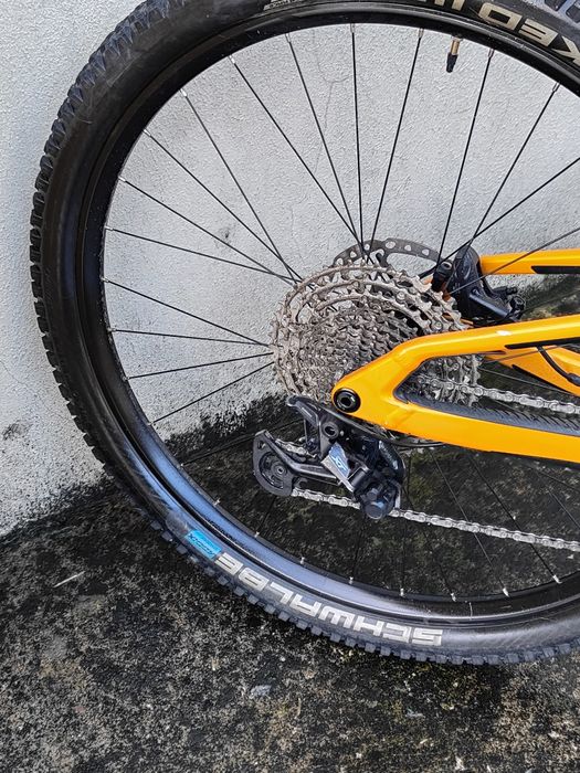 1799€Scott Spark carbono ( aceito retomas)
Tamanho M 
Suspensão e amor