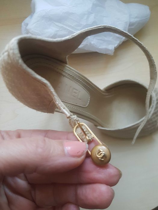Szpilki chanel ręcznie szyte orginalne
