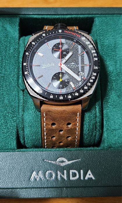 Zegarek mechaniczny Mondia Bolide
