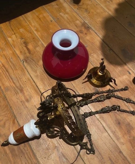 Lustre antigo de teto