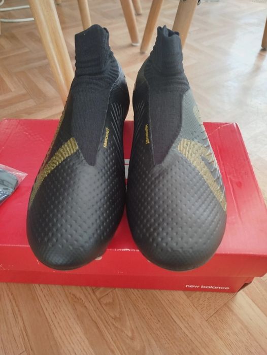 Korki new balance tekela