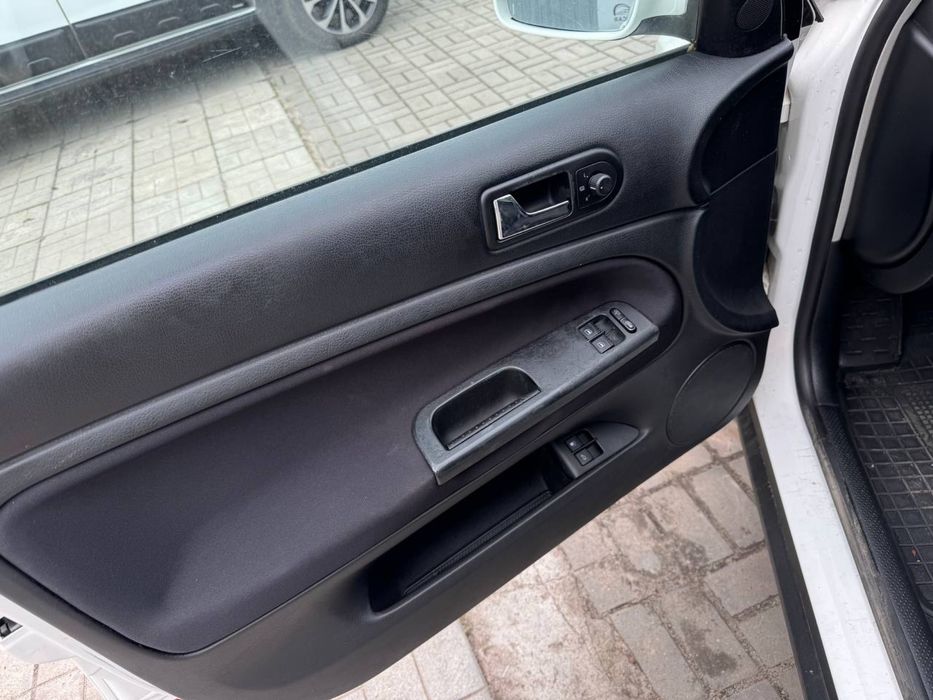 Продам Volkswagen B5 2001р. 2.0 бензин, автомат. Обмін