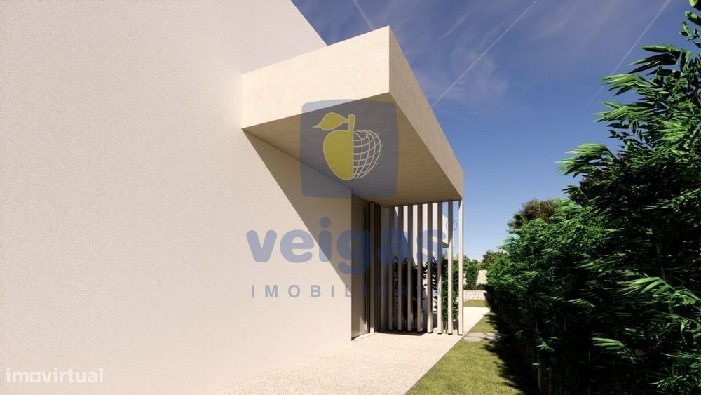 Moradia Térrea no Bombarral (T3 com Garagem e Terraço)