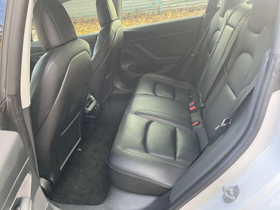 Продам Tesla model 3 2020