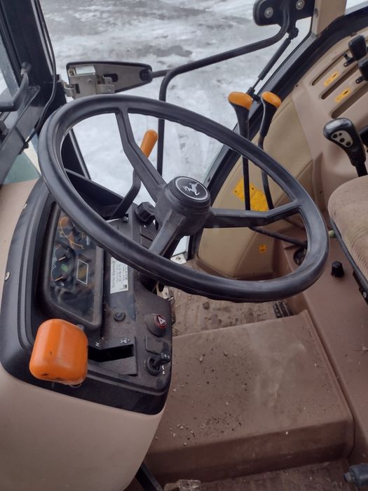 Ciagnik rolniczy John Deere 5415