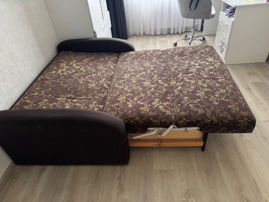 Продам диван малютка