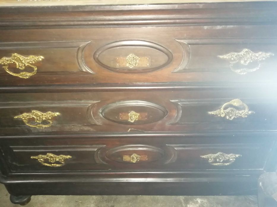 Quarto antigo para restauro