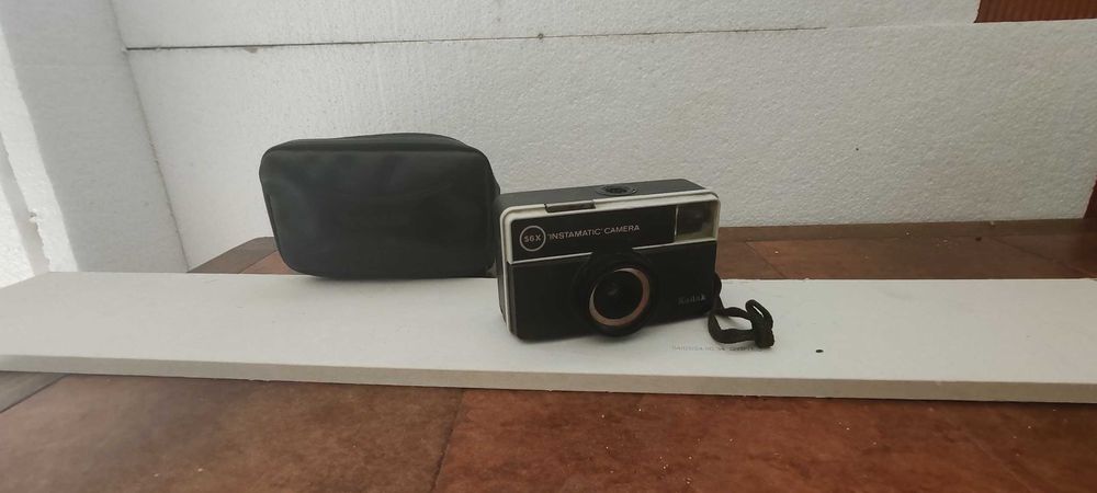 Máquina fotográfica Vintage KODAK