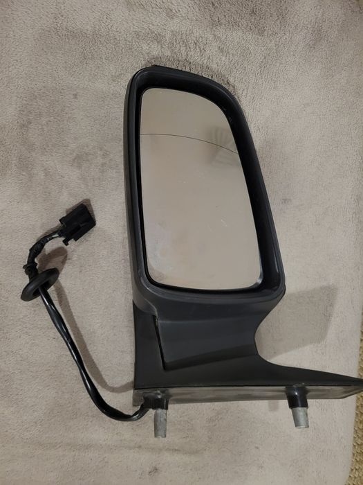 Зеркало бокове ліве опель зафіра решітка перед