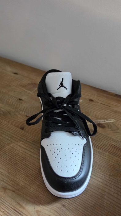 Buty NIKE AIR JORDAN 1 roz. 42