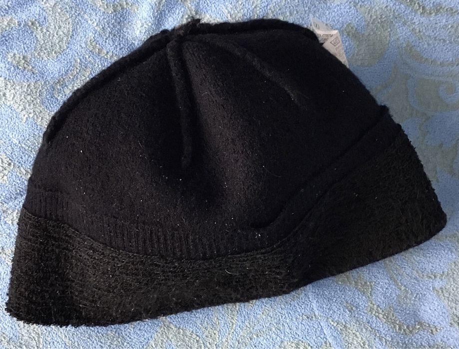 Шапка              .