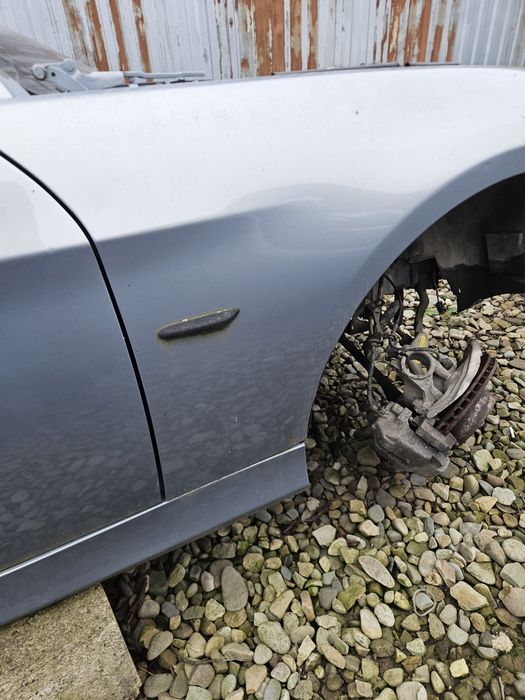 Крило БМВ Е90 Е91 BMW E90 E91 Крилья праве переднє Розборка Шрот