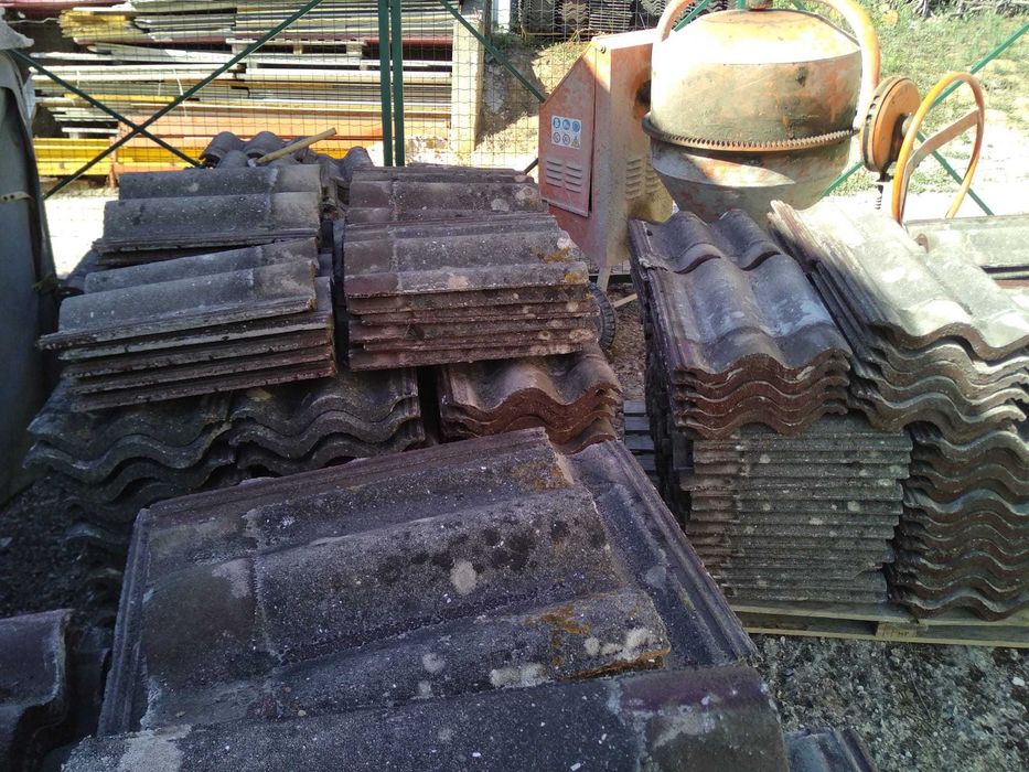 Vende-se telhas Rosari Castanhas