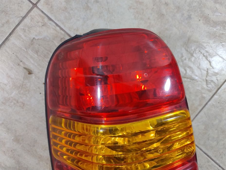 Lampa lewa tył Ford maverick 2 II escape 01-07 wysyłka OLX