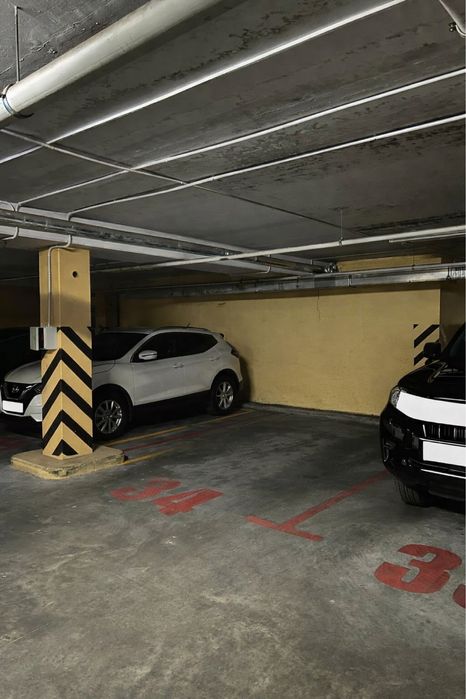 Паркомісце. Підземний паркінг. ЖК Гетьман Виговський