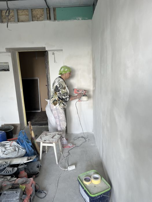 Шпаклевка стен от 150 покраска и обои от 80, обо