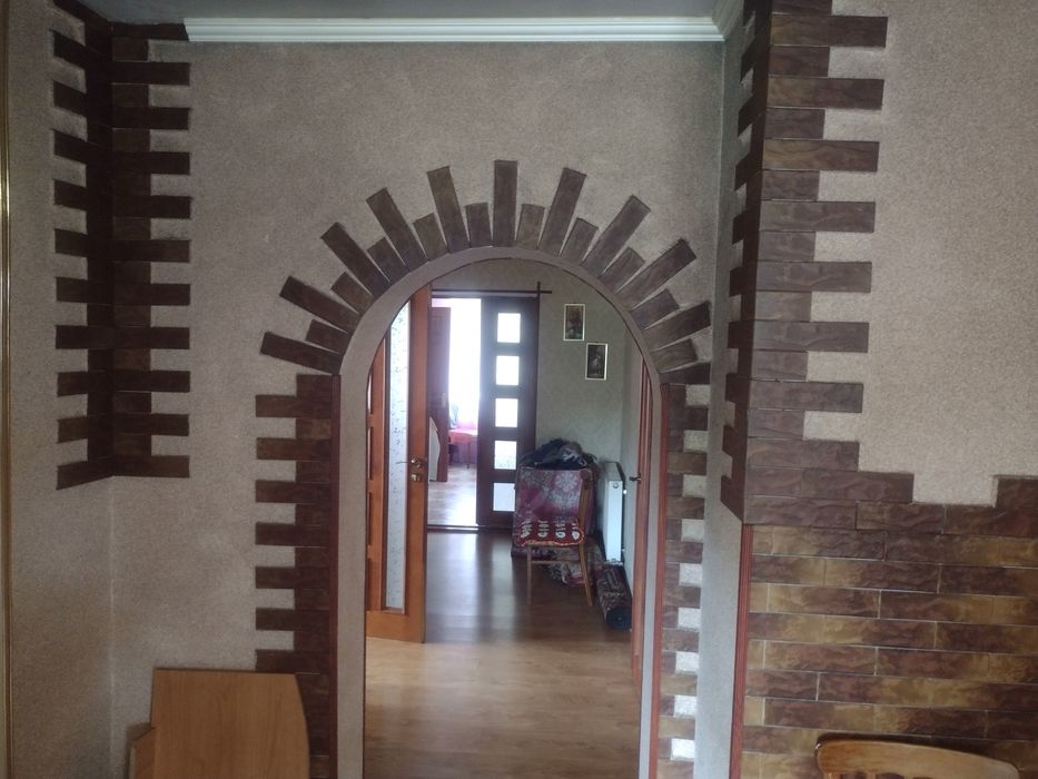 Продаж приватного будинку