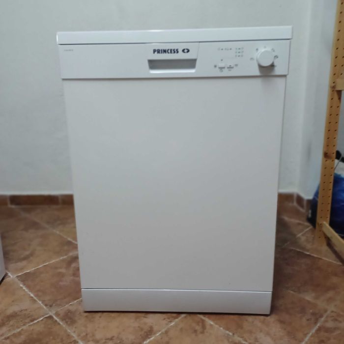 Máquina Lavar Loiça