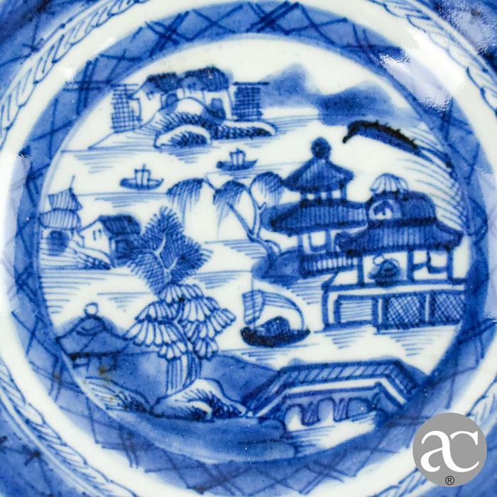 Prato porcelana da China, Cantão, período Qianlong, séc. XVIII