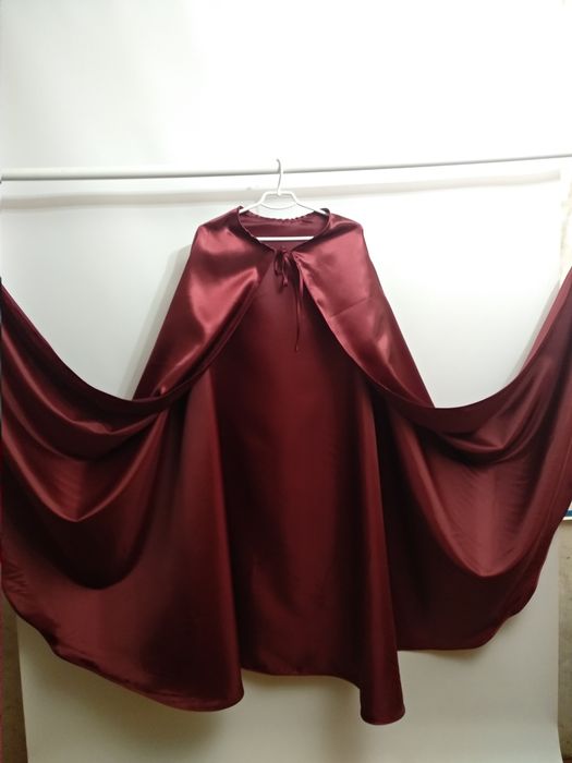 Плащ мантія накидка чорна довга і широка атлас