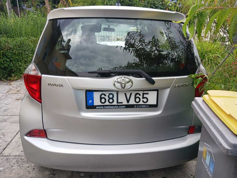 Toyota Verso-S - IMPECÁVEL