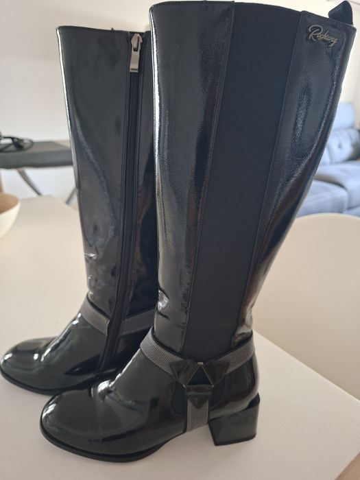 Bota cano alto verniz (tam 37)