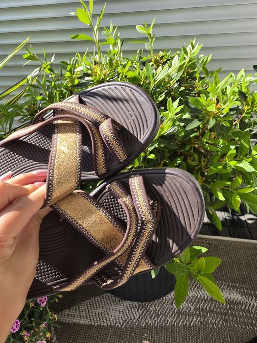 Skechers fantastyczne klapki sandaly 39