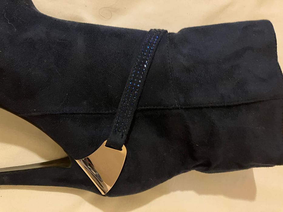 NOVOS - tamanho 38-39