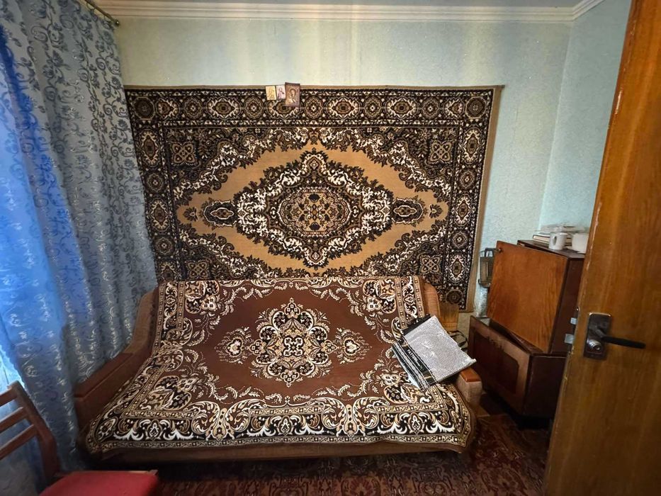 1к в гуртожитку вул Чорновола 60, площа 9.7 кВ.м,  1/9