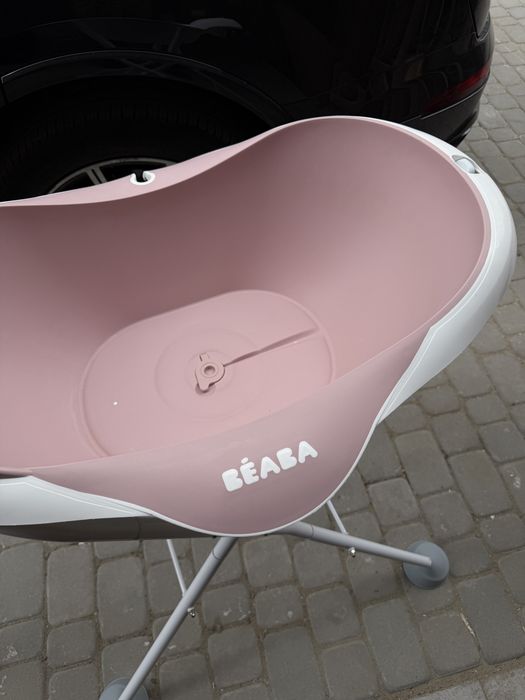 Дитяча ванночка на підставці Beaba