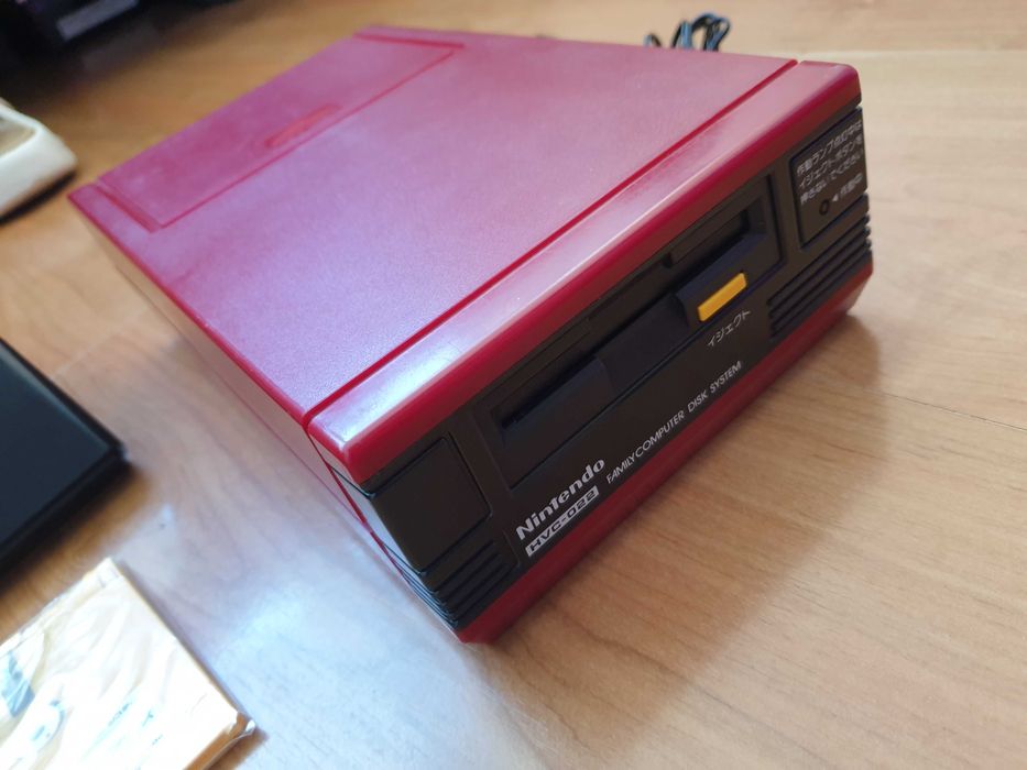 Аддон приставка Famicom disk system + дискета Super Mario 2 частини