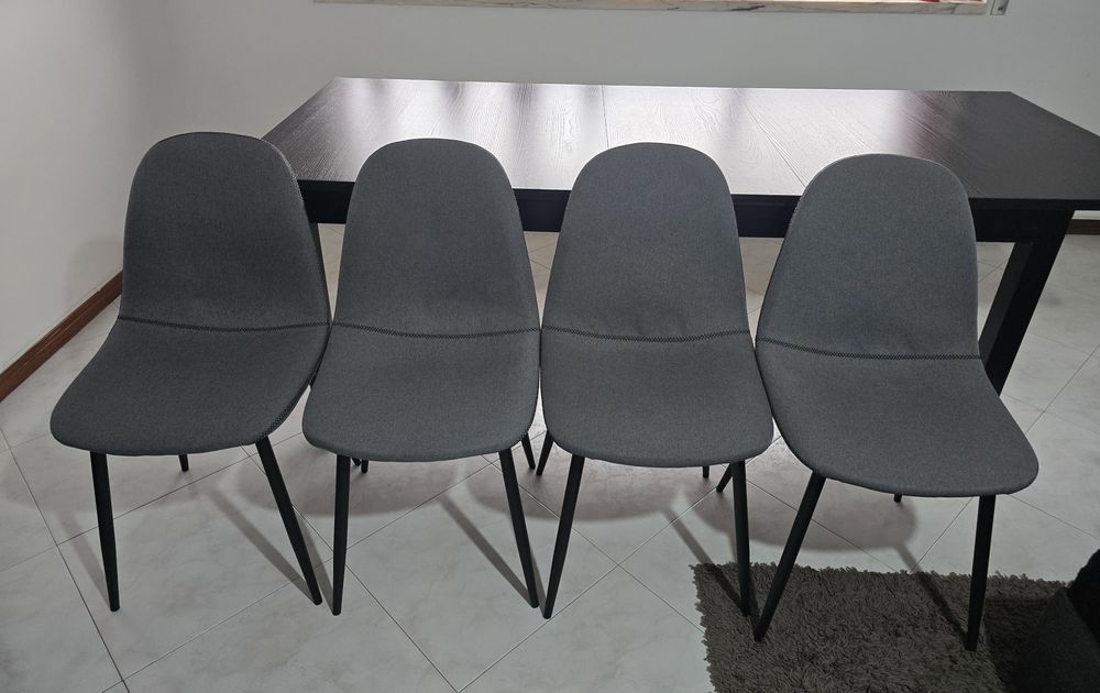 4 Cadeiras jantar cinzento