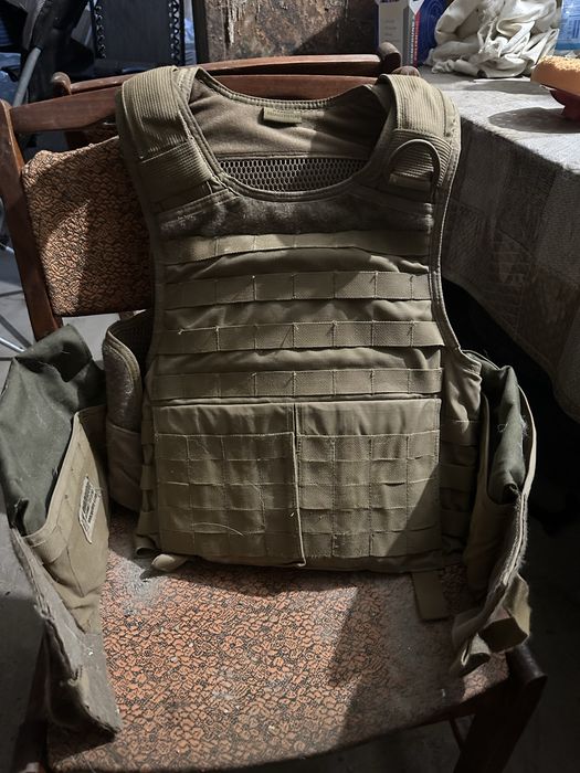 Warrior assault system (бронежилет)