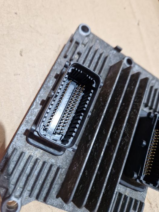 Komputer sterownik silnika 2.2 16V Opel Zafira A Vectra C Astra G