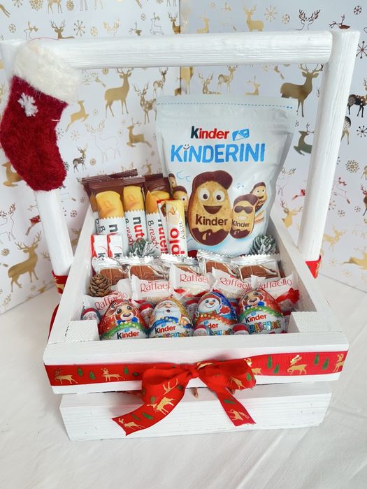 Новорічний солодкий подарунок / Подарунковий бокс Kinder / Солодощі