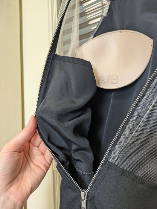 Kombinezon elegancki, dopasowany, z siateczką