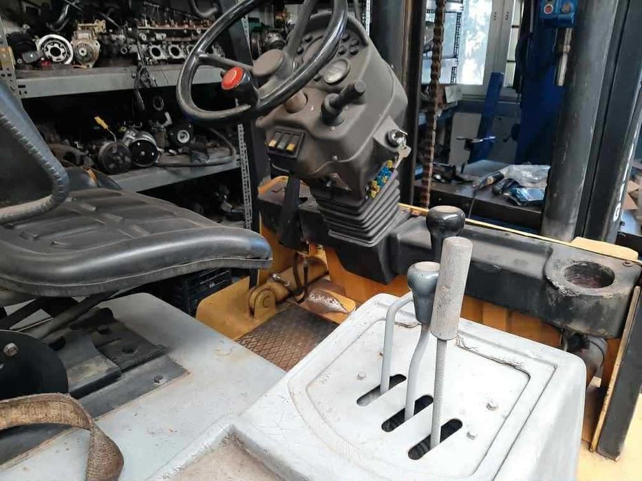 Wózek widłowy GPW 3011G