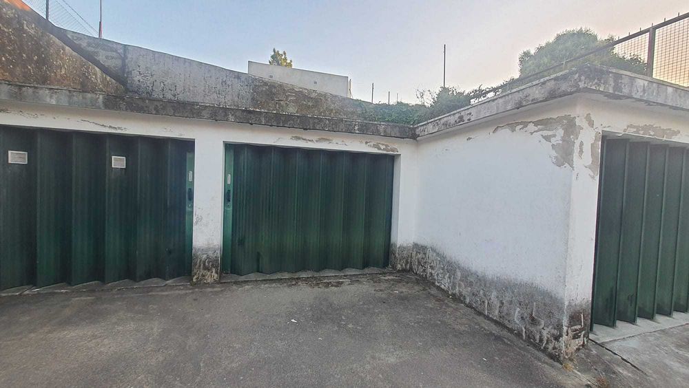 ALUGO T1 com Garagem perto do Metro de Santo Ovídio