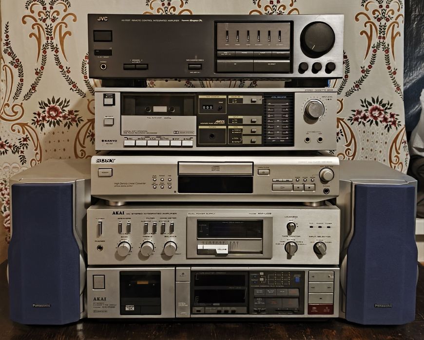 Akai GX-55R / Akai  AM-U03 / Sony CDP-XE500 / Sanyo  RD-300 /JVC AX-R337  / Panasonic SB-PM11
