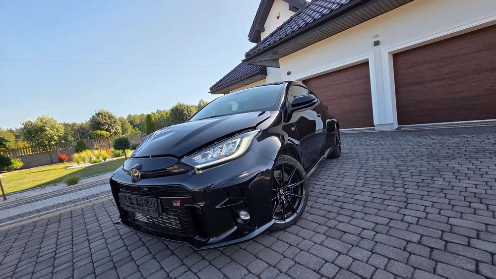 Toyota GR Yaris TOYOTA GR 4X4 Salon Polska Pierwszy Własciciel Carbon dach Felgi BBS