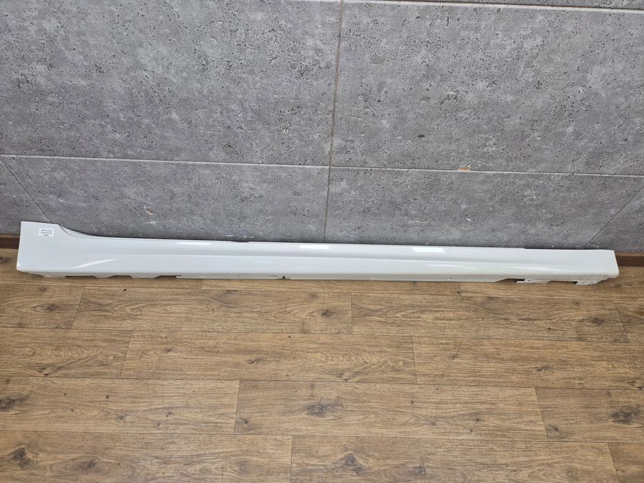 BMW G30 G31 F90 Listwa Progowa Prawa M-Pakiet Próg Prawy A300 Alpinweiss 8064744