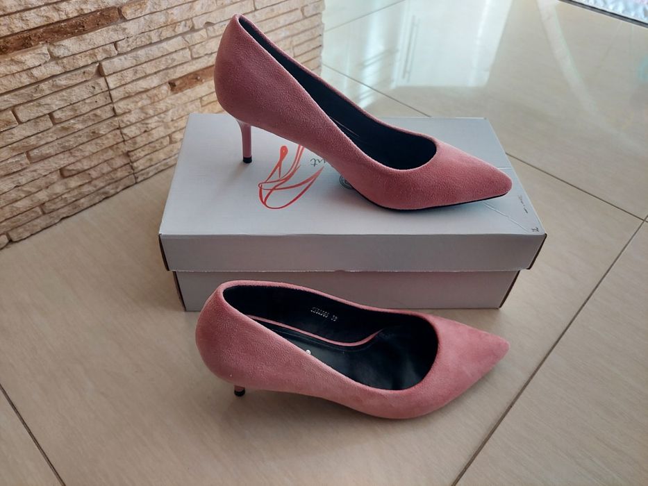 Buty szpilki pastelowy roz r.38